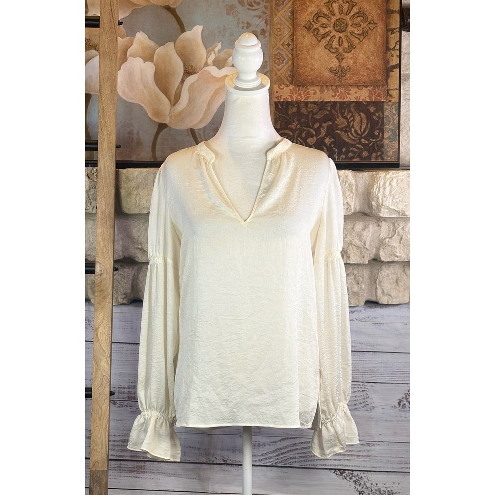 Ann Taylor Ivory V-Neck Blouse Ruffle Smocked Cuff Long Sleeve XS
